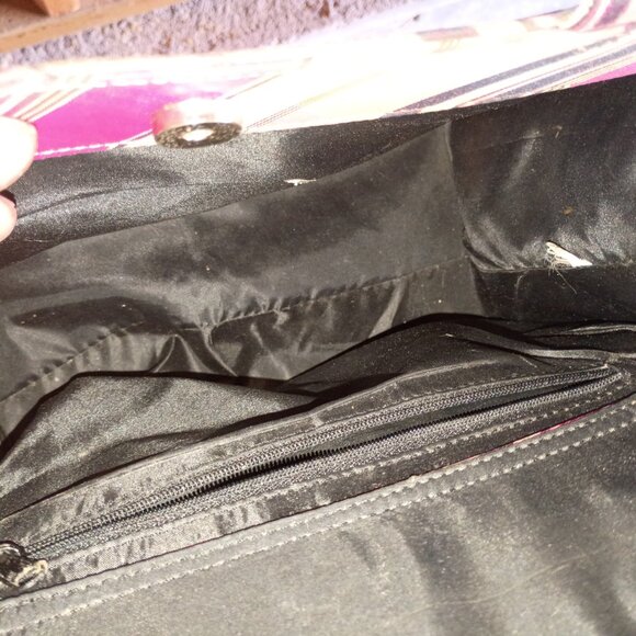 Purses(hand bag) - Picture 5 of 11